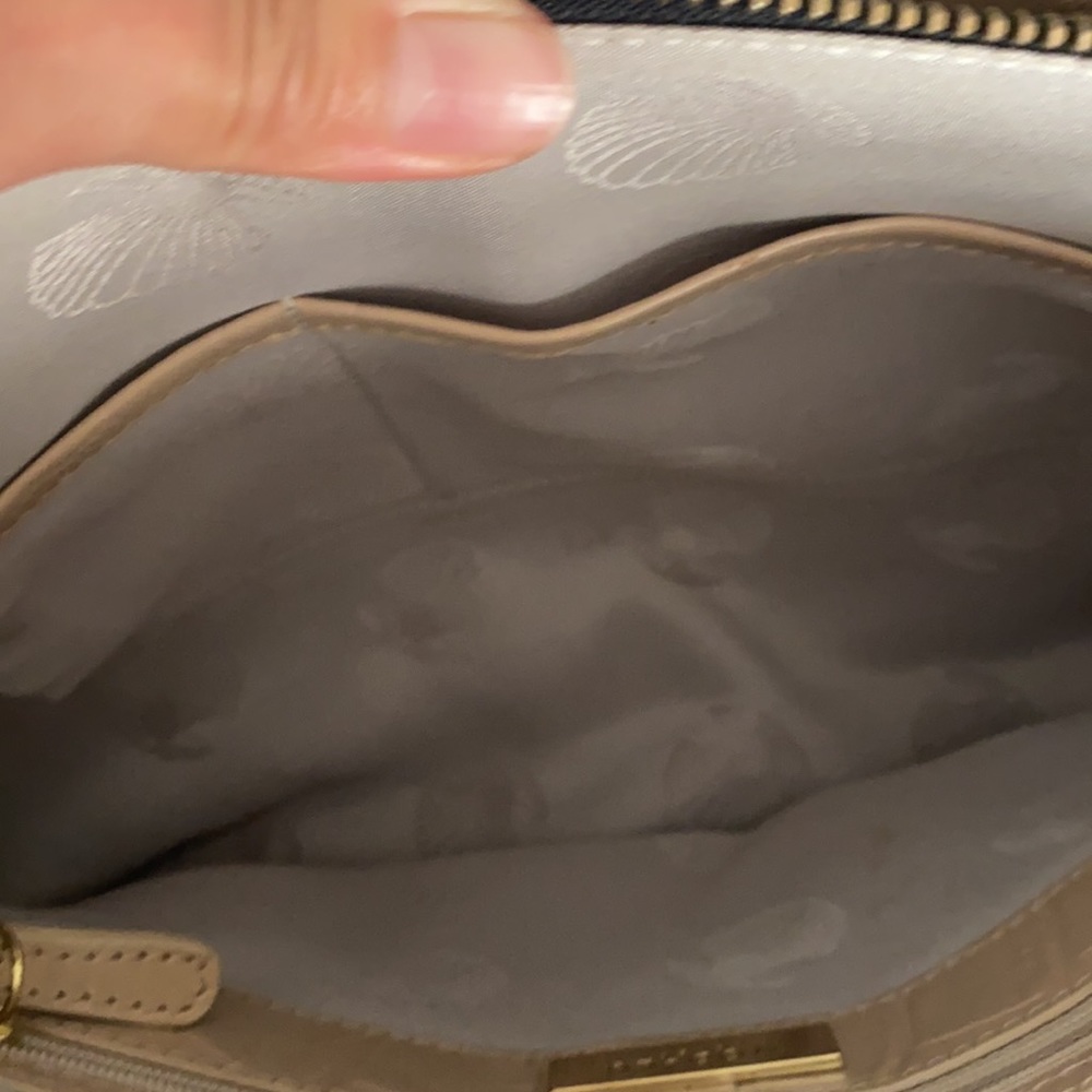 Authentic cream colored Modalu handbag - Picture 4 of 5
